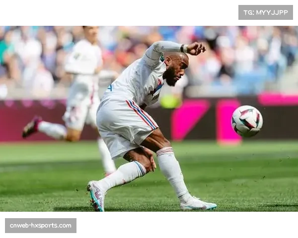 托利索:里昂13连胜势头正盛,不会关心马赛怎么样